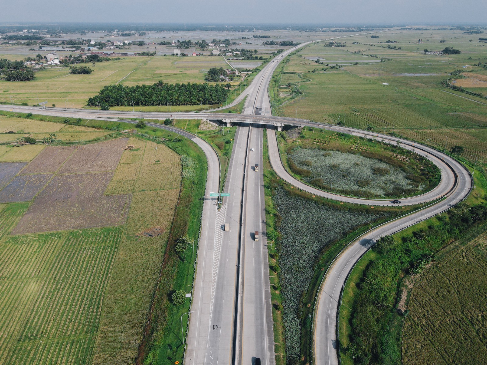 Jalan Tol Medan-Kualanamu-Tebing Tinggi.