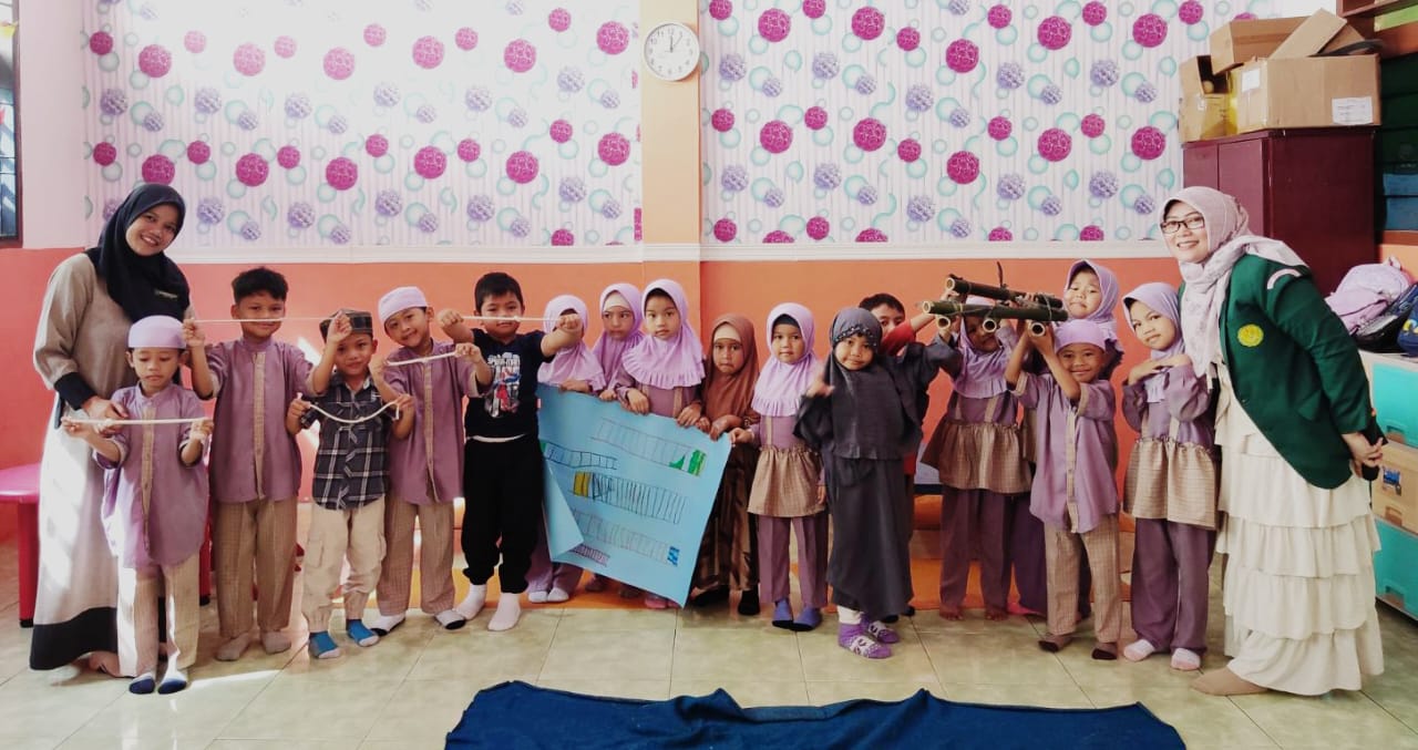 DISIPLIN POSITIF: Kegiatan penerapan disiplin positif dengan anak usia dini (ISTIMEWA/SUMUT POS)