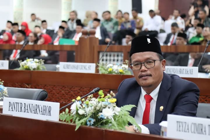 Anggota Kehormatan Dewan, DPRD Sumut Pantur Banjarnahor. ISTIMEWA/SUMUT POS