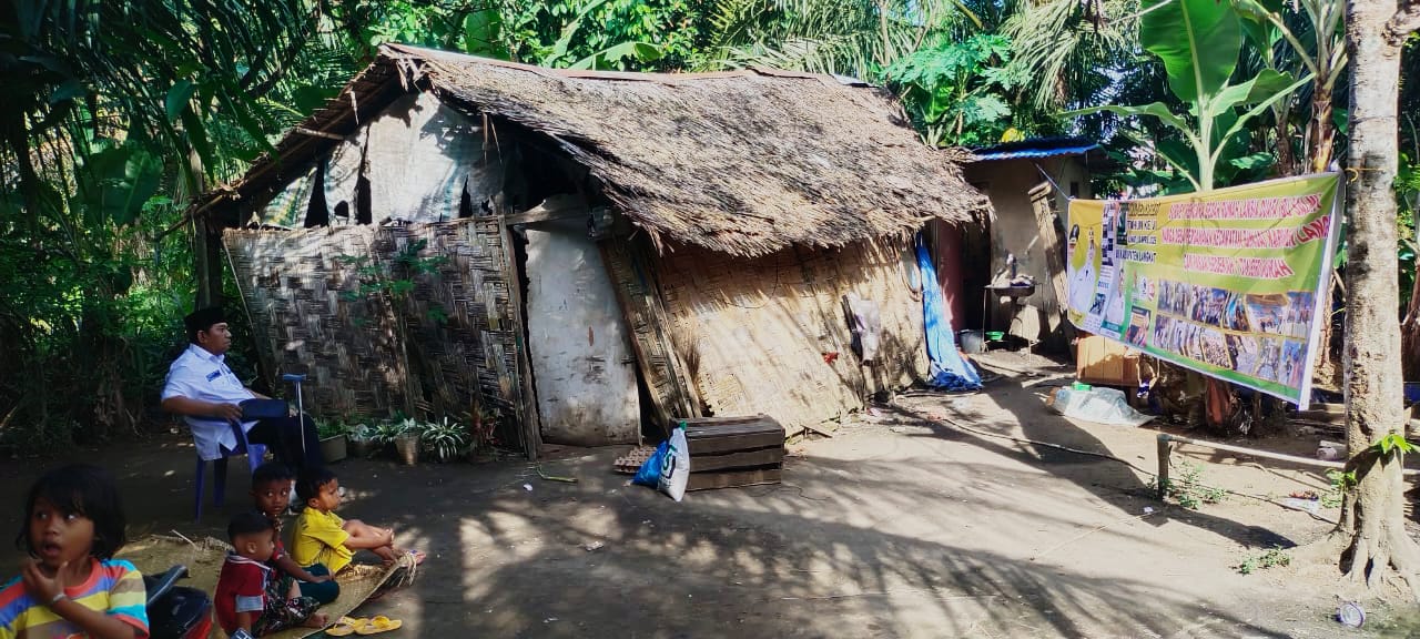 BEDAH RUMAH: KSJ merencanakan bedah rumah Salmiah di Kabupaten Langkat. (ISTIMEWA/SUMUT POS)