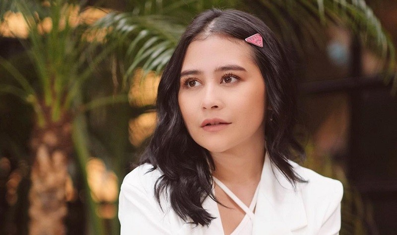 Prilly Latuconsina.