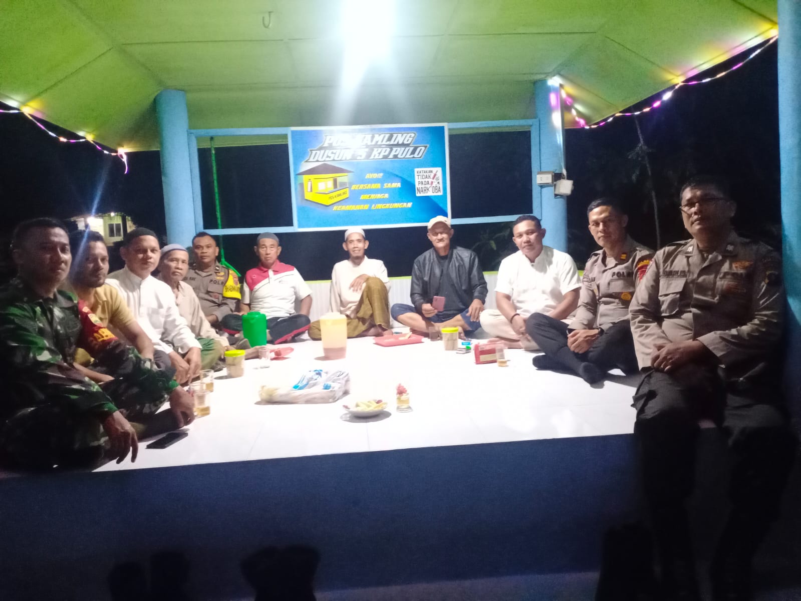 BERSAMA: Personel Polres Sergai Bersama masyarakat. (FADLY/SUMUT POS)
