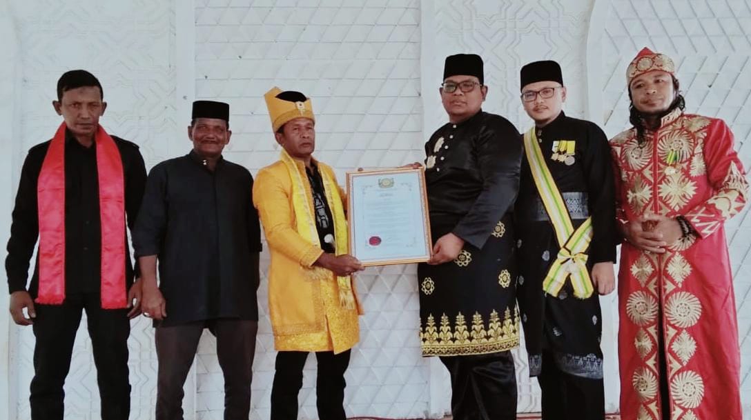 WAJIR: Raja Metar Bilad Deli XI (3 kanan) ditunjuk sebagai Wajir Kesultanan Aceh Darussalam di Wilayah Deli. (ISTIMEWA/SUMUT POS)