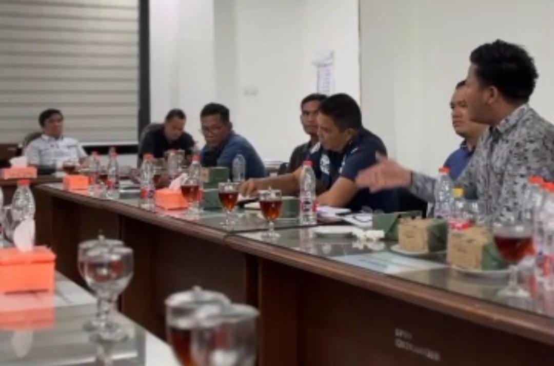 RDP: DPRD Labuhanbatu gelar RDP membahas persoalan masalah kerusakan badan jalan di Desa Sei Tampang, Bilah Hilir (ist)