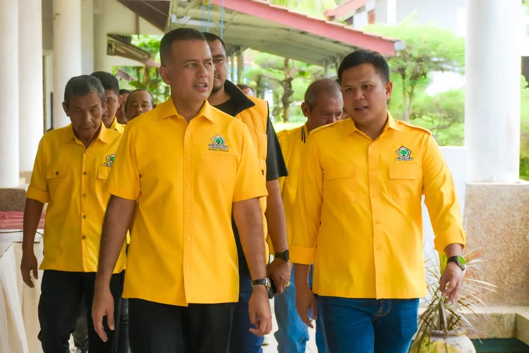 Wabup Sergai, Adlin Tambunan berdampingan dengan Ketua DPD Golkar Sumut, Musa Rajeckshah. FOTO: ISTIMEWA/SUMUT POS