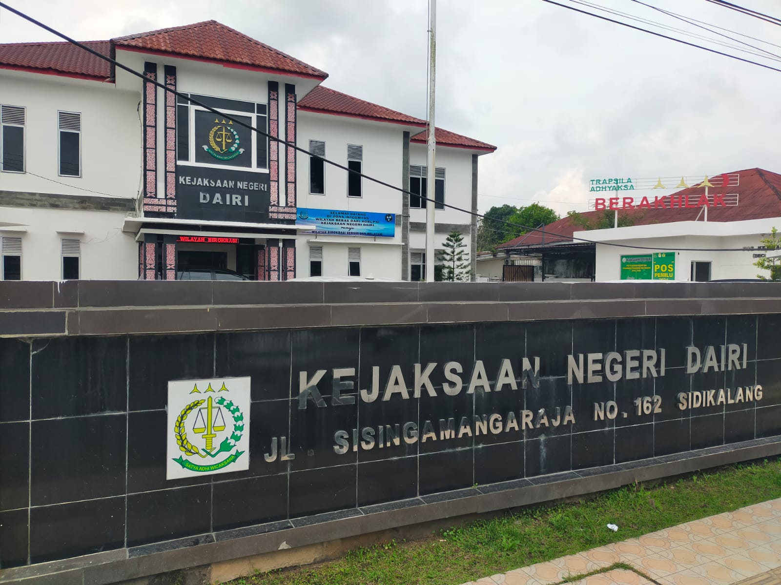 Kantor Kejaksaan Negeri Dairi di jalan Sisingamangaraja, Sidikalang. RUDY SITANGGANG/SUMUT POS.