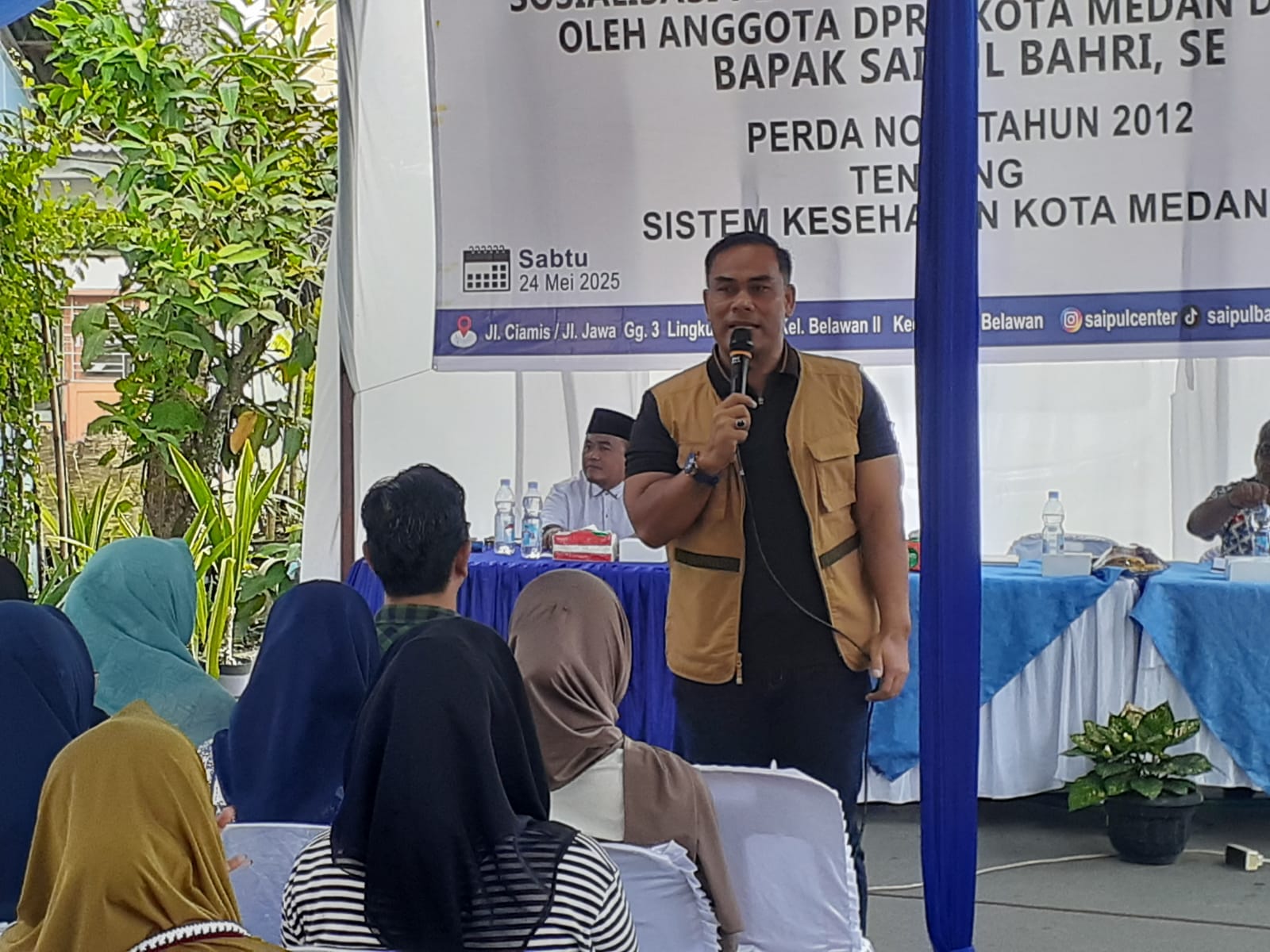 SOSPER:Sekretaris Fraksi NasDem DPRD Kota Medan, Saipul Bahri saat sosper di Kecamatan Belawan, baru-baru ini, foto: Istimewa/Sumut Pos