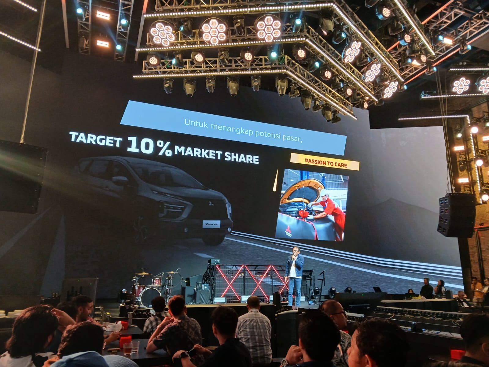 PELUNCURAN: PT MMKSI menyempurnakan varian Ultimate dengan meluncurkan fitur terbaru AYC. foto: ISTIMEWA/SUMUT POS