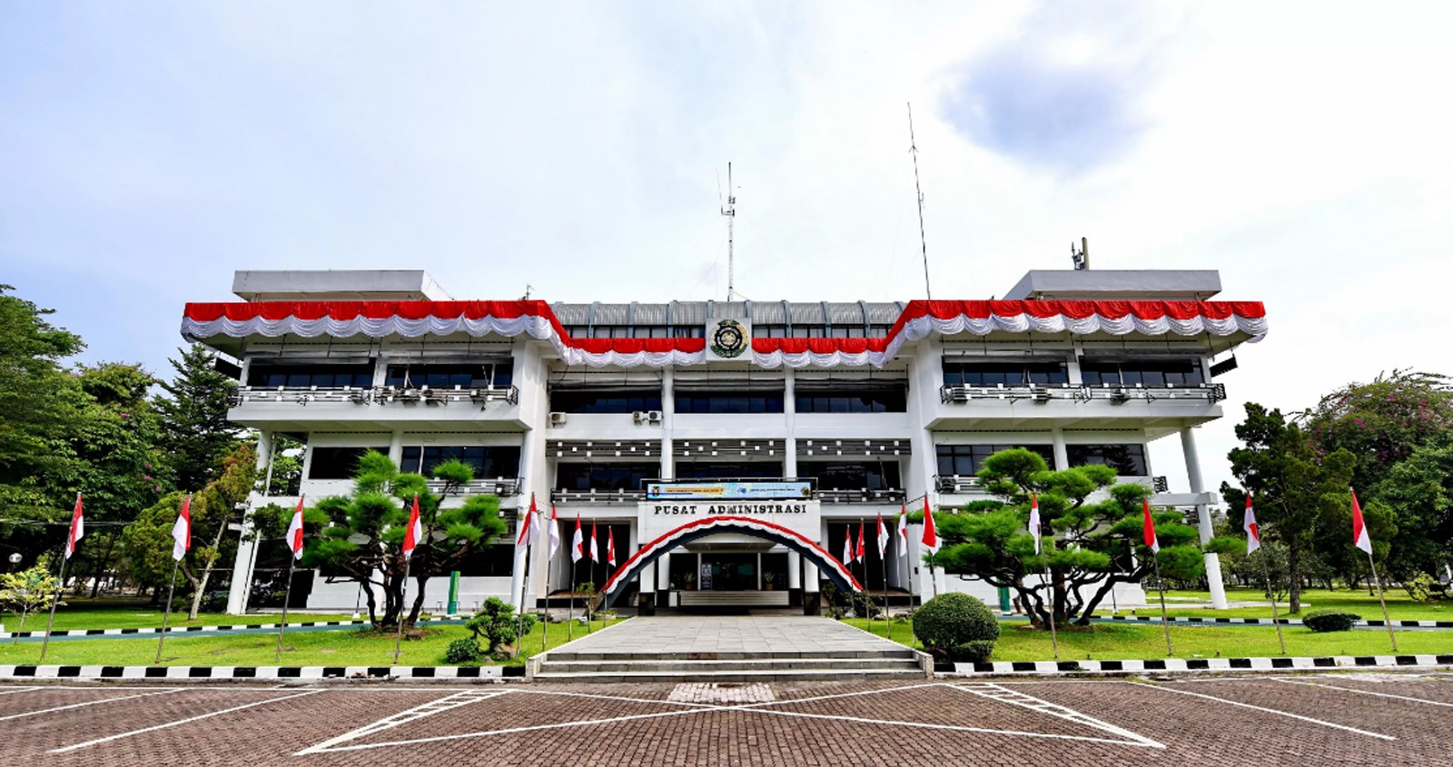 Gedung Biro Rektorat USU (Dokumen Humas USU).
