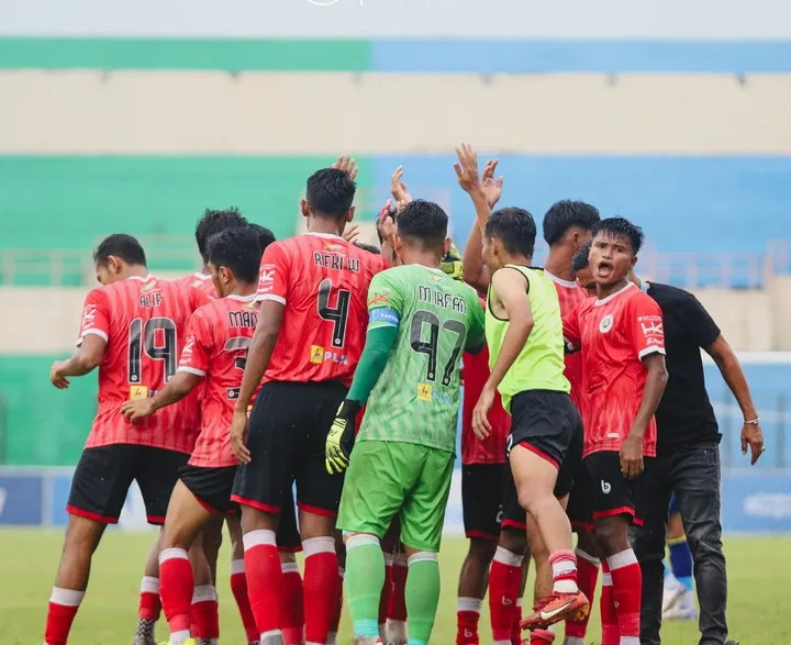 TAMPIL: Pemain Sumut United (merah) ketika tampil pada PNM Liga Nusantara musim 2024/2025. (Dok Instagram Sada Sumut)