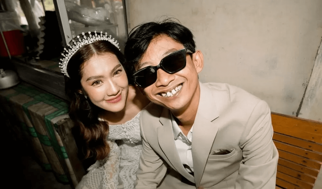 Yono Bakrie dan Vini Caroline saat menikah. foto: genvoice.id