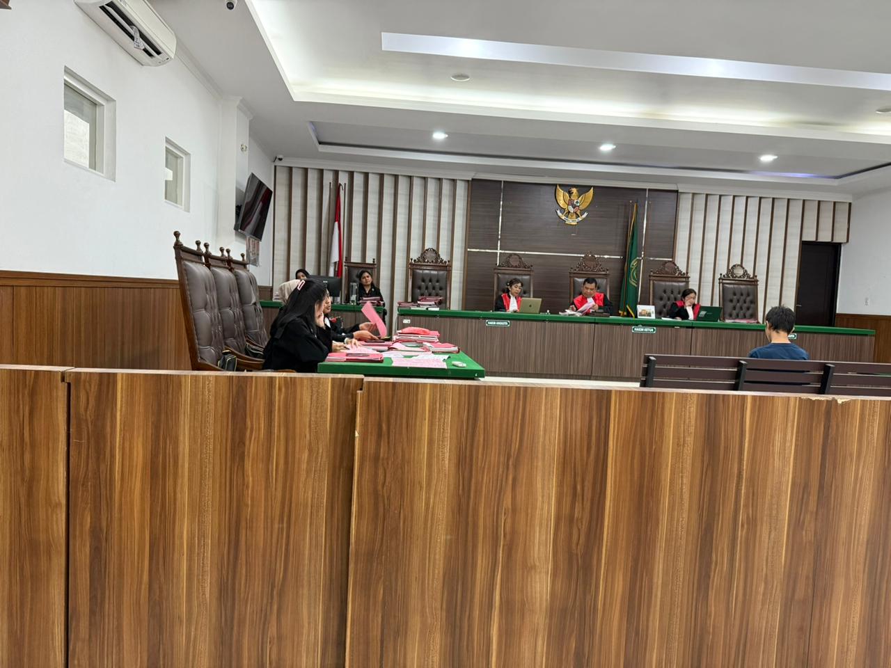 TUNTUTAN: Suasana sidang tuntutan Pelaku Pembunuhan dan rudapaksa di PN Sei Rampah. (FADLY/SUMUT POS)