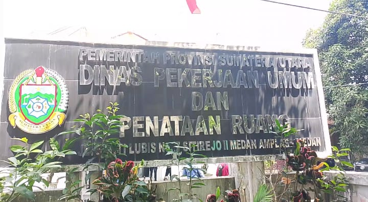Kantor Dinas Pekerjaan Umum dan Penataan Ruang (PUPR) Sumut.