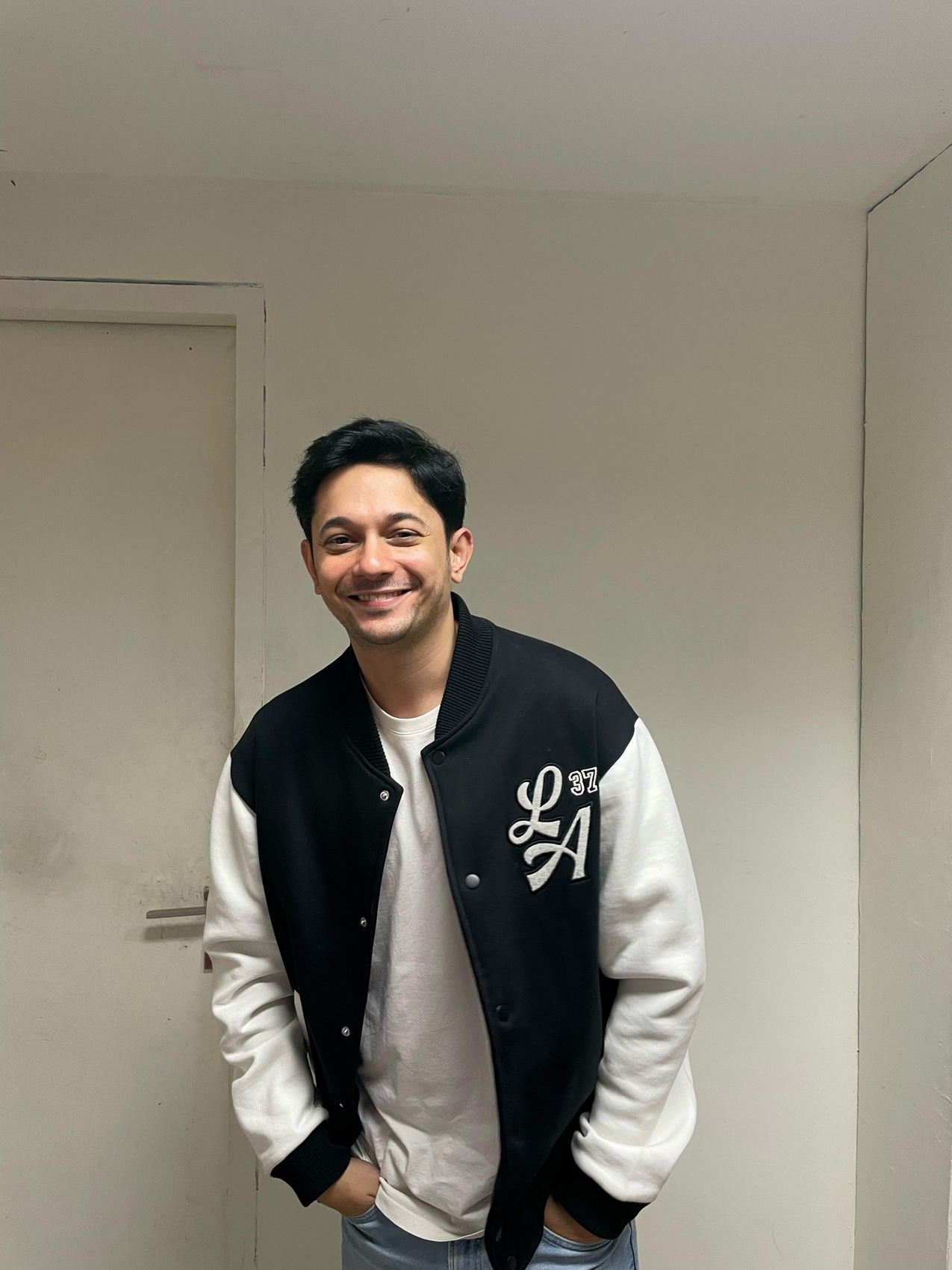 PUNYA PACAR BARU: Andrew Andika berkomitmen untuk membawa jalinan cintanya dengan Vio ke jenjang yang serius.