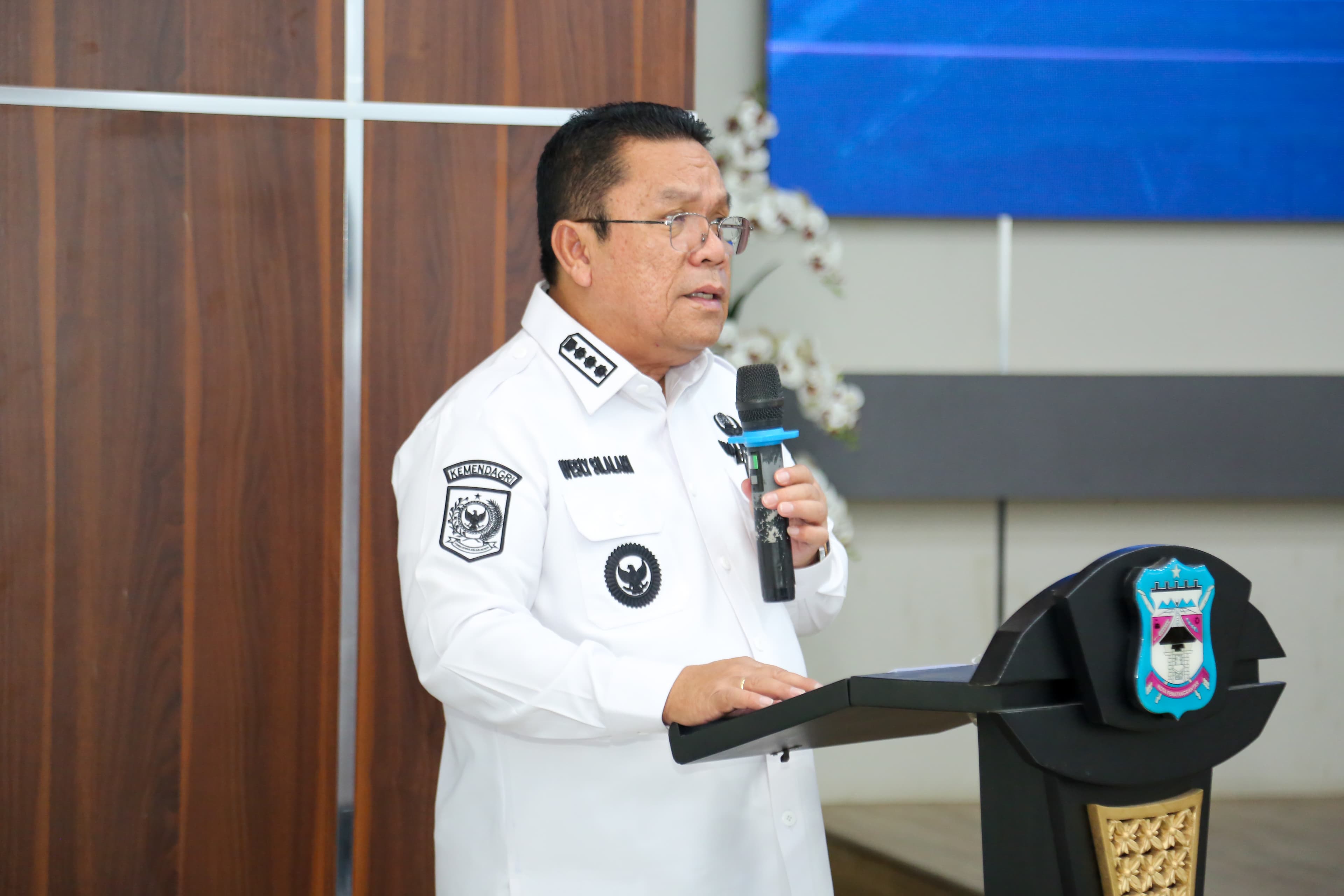 ARAHAN: Wali Kota Siantar Wesly Silalahi sampaikan arahan kepada para OPD.