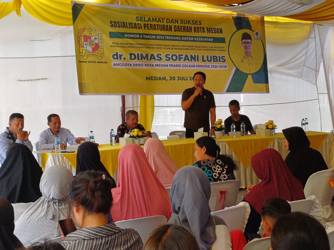 Anggota DPRD Medan, Dr Dimas Sofani Lubis menggelar Sosialisasi Perda Kota Medan No.4 Tahun 2012 di Kecamatan Medan Maimun, Minggu (20/7/2025).