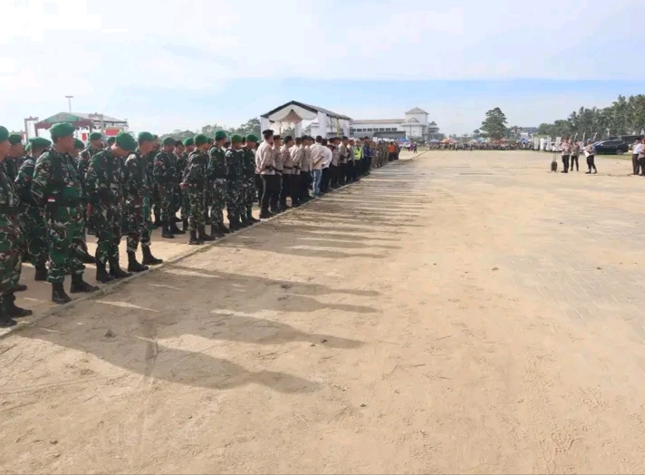 AMANKAN: Sebanyak 300 personel Polres Labuhanbatu dikerahkan amankan perayaan HUT ke-17 Pemkab Labura.