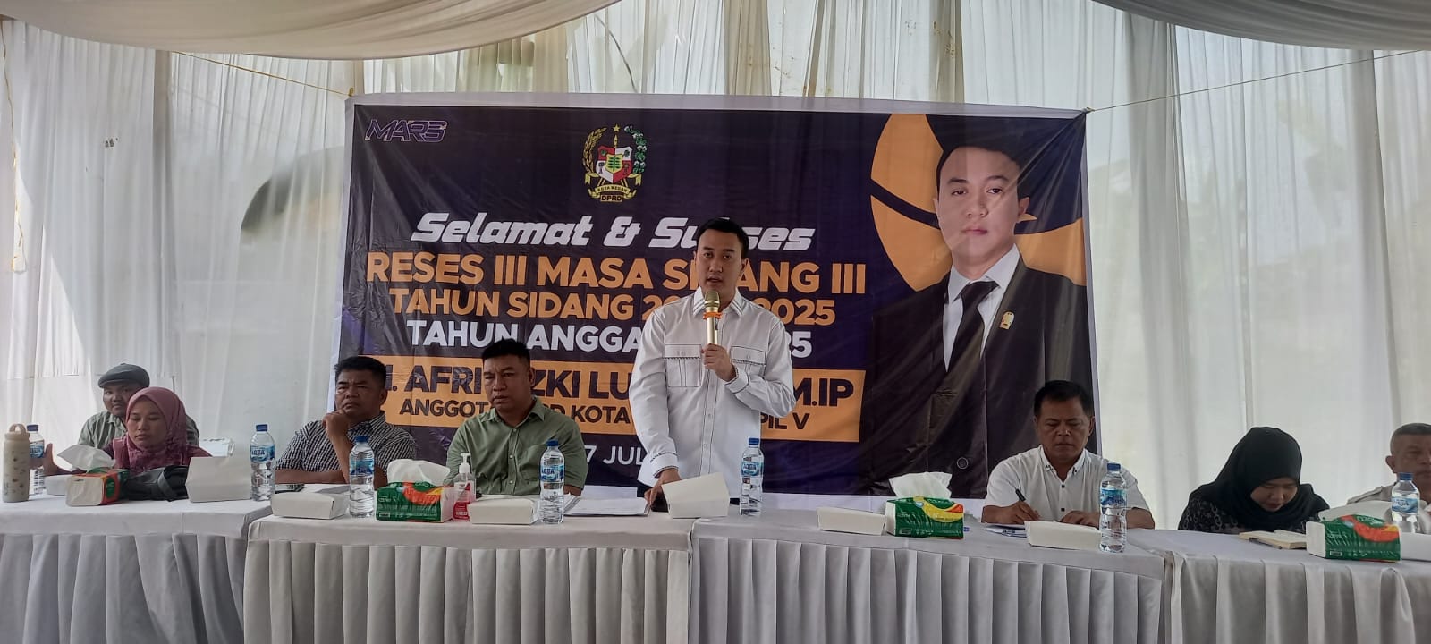 RESES: Anggota DPRD Medan, Rizki Lubis saat reses III di Kecamatan Medan Johor, Minggu (27/7/2025). (Dok: istimewa for Sumut Pos)