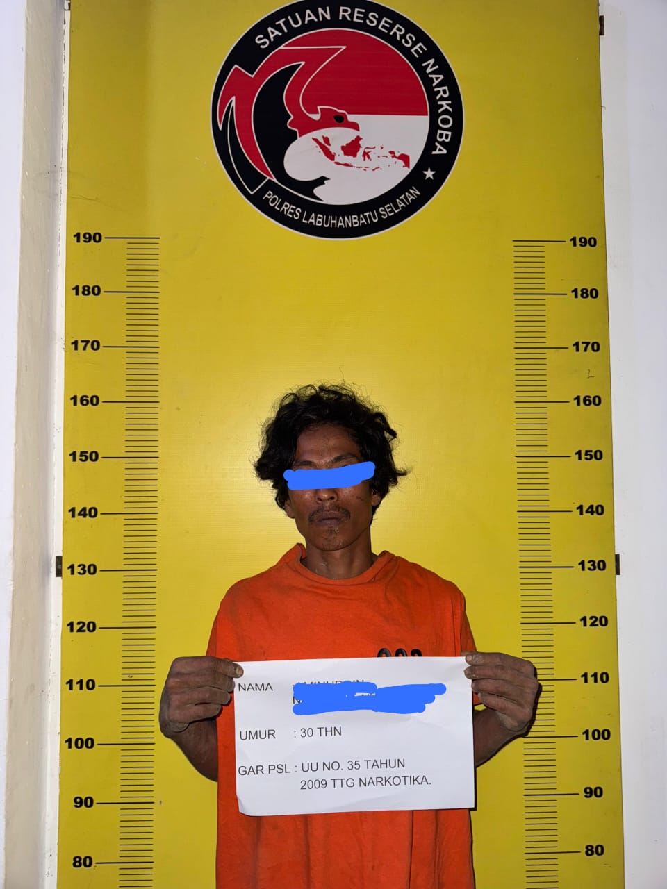 DIAMANKAN: Ucok tersangka narkoba warga Sisumut yang diamankan Polres Labusel.