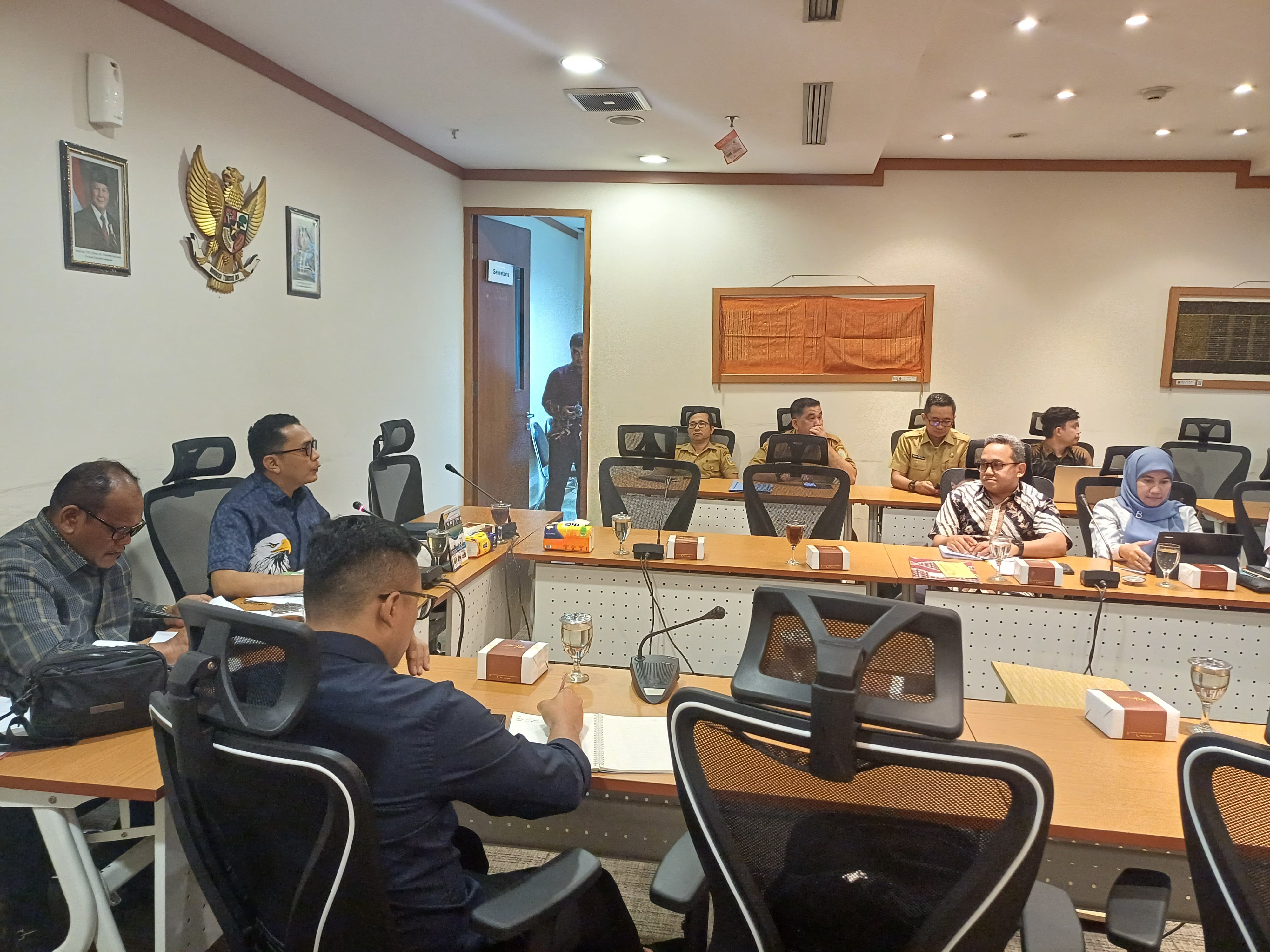 Komisi D DPRD Sumut menggelar RDP terkait kekeringan di Kecamatan Bakti Raja, Kabupaten Humbahas.