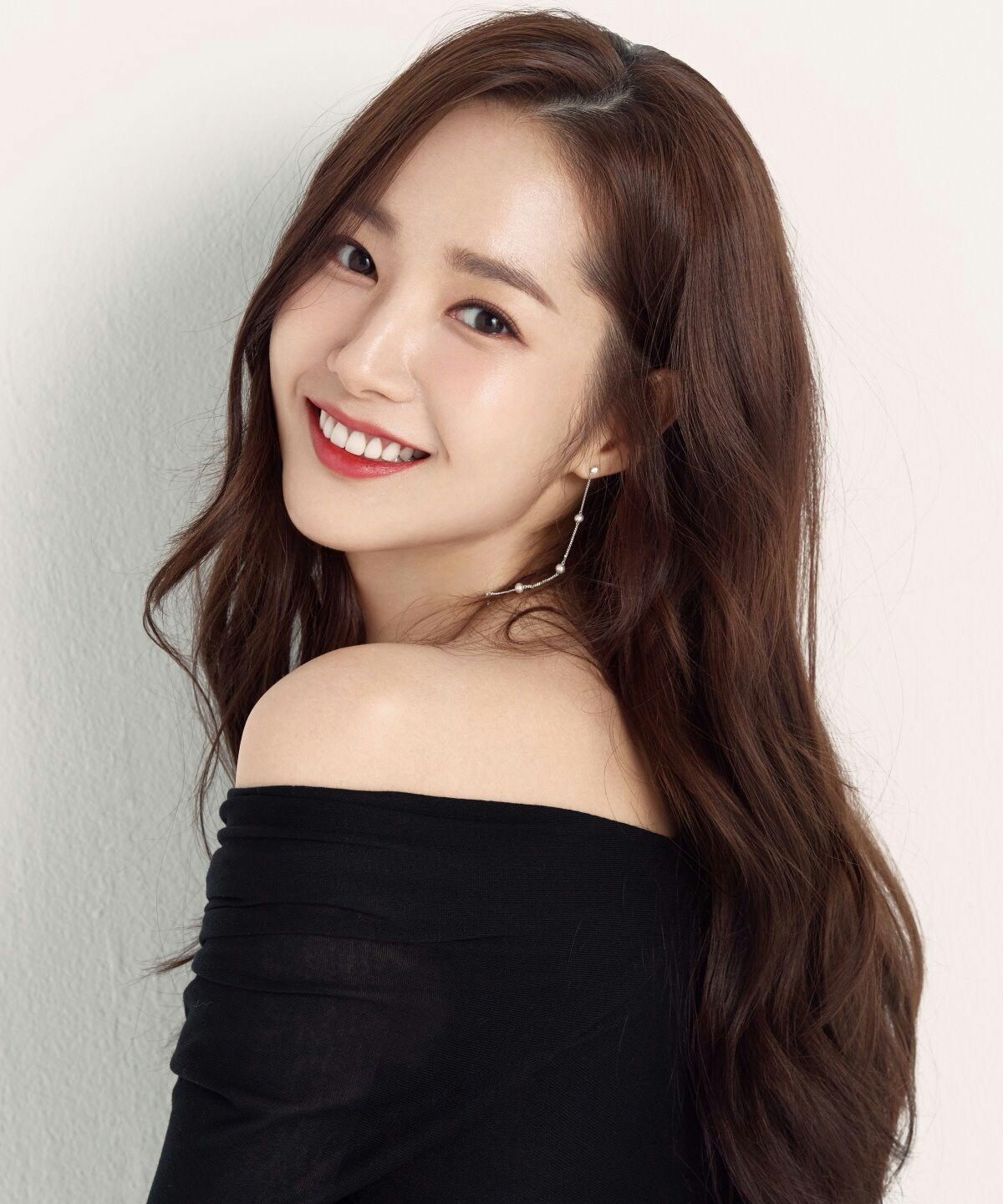 Park Min-young kembali ke serial lewat proyek film komedi.