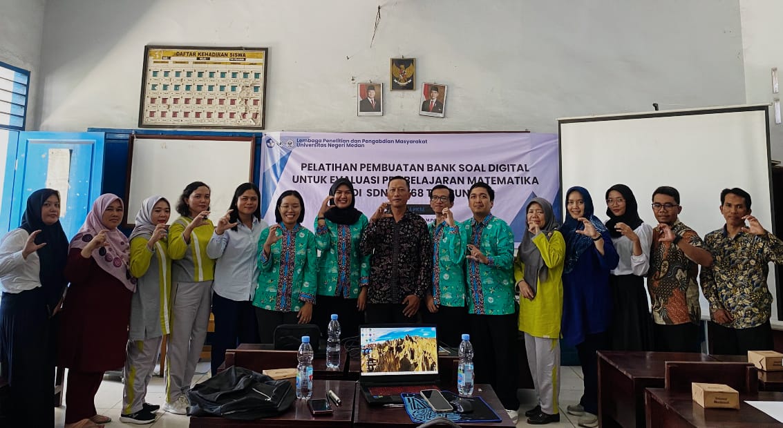 PENGABDIAN MASYARAKAT: Tim dosen Unimed melaksanakan pengabdian kepada masyarakat di SD Negeri 101768 Tembung. (ISTIMEWA/SUMUT POS)