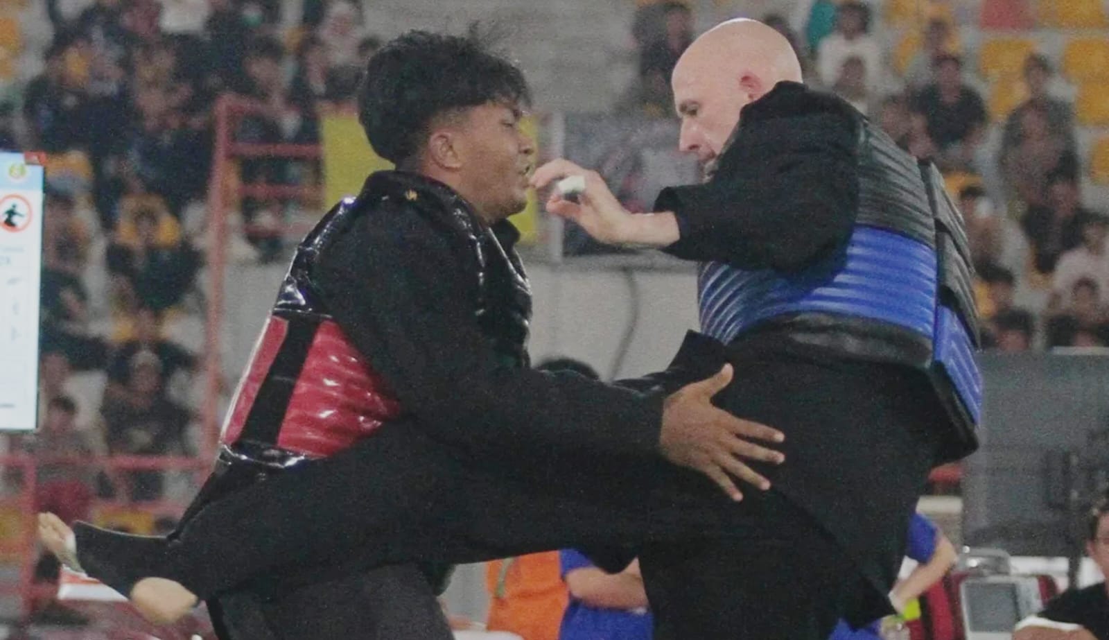 AMERIKA SERIKAT: Pesilat Amerika Serikat saat tampil di 3rd International Indonesian Pencak Silat Open Championship 2025.