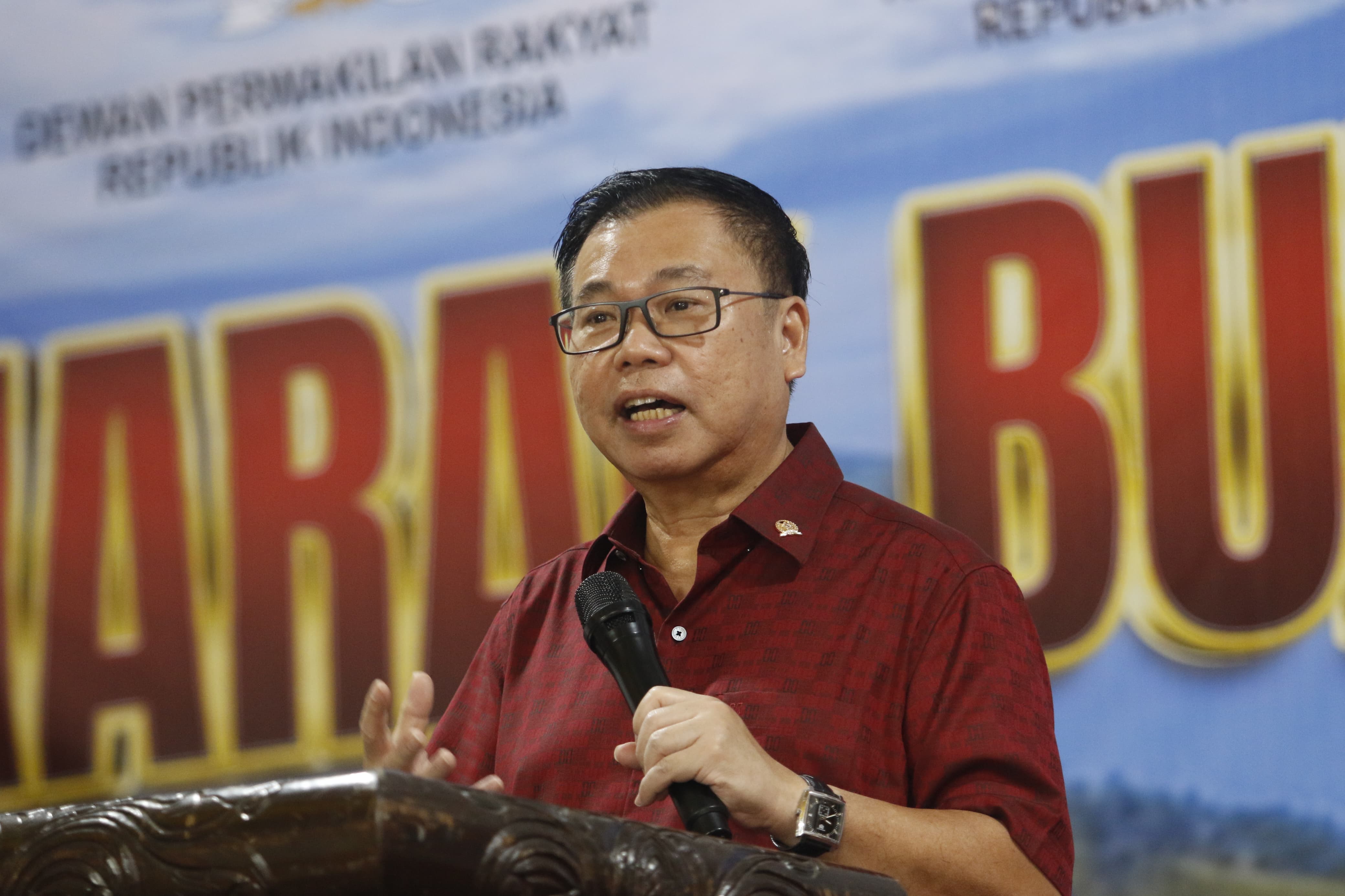 Anggota DPR RI, Dr Sofyan Tan. (Dok: PFI Medan)