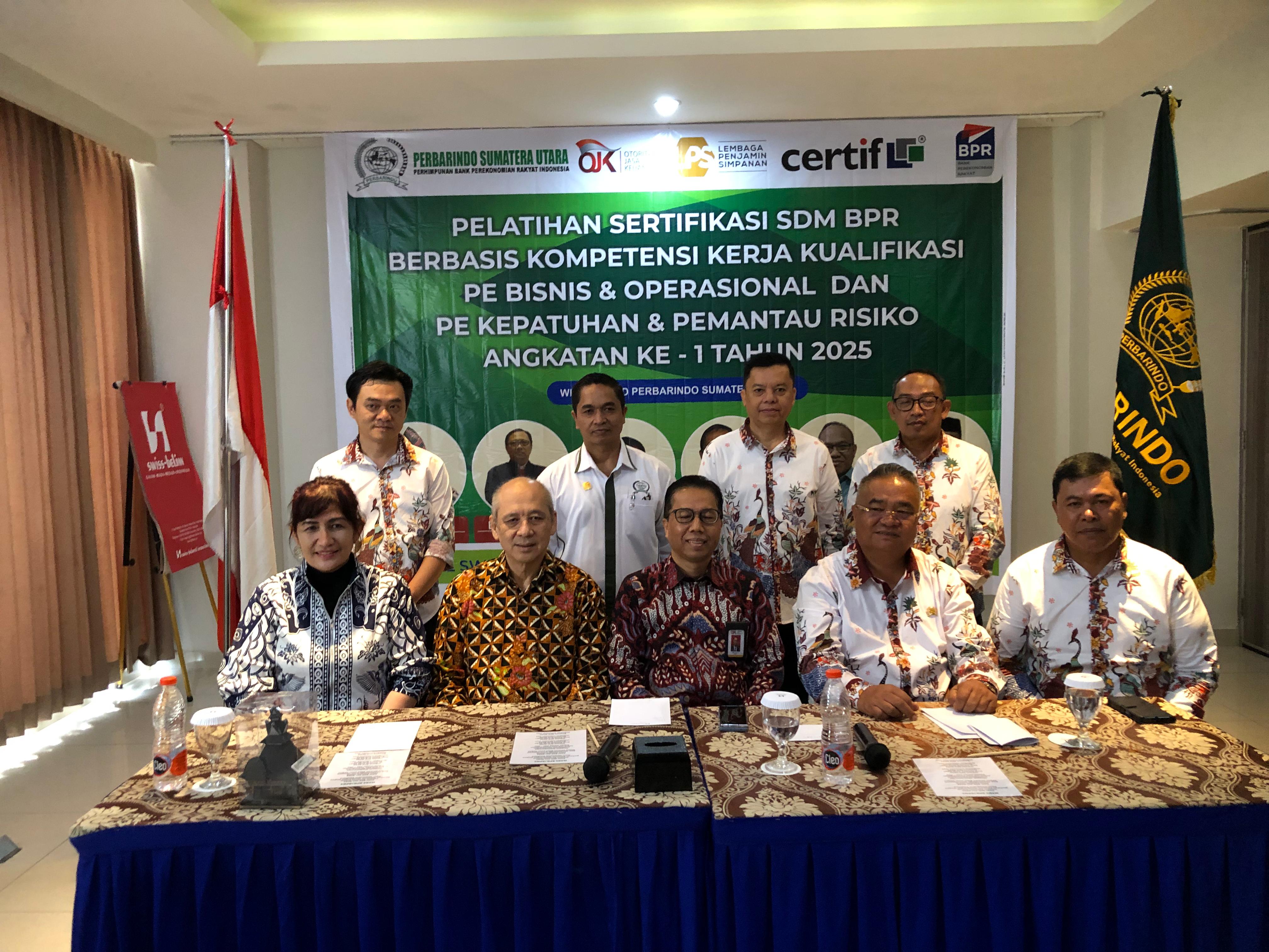 DPD Perhimpunan Bank Perekonomian Rakyat Indonesia (Perbarindo) Sumatera Utara (Sumut) menggelar Pelatihan Sertifikasi SDM BPR Berbasis Kompetensi Kerja Angkatan I Tahun 2025. (istimewa/sumut Pos)