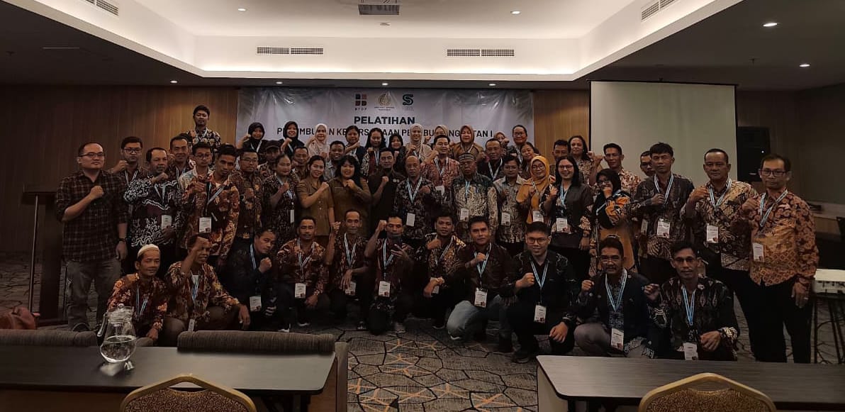 KELEMBAGAAN: Pelatihan penguatan kelembagaan yang diselenggarakan BPDP, Ditjen Perkebunan dan Iskol Agridaya Internasional di Hotel AIHO Medan. (Dok: Istimewa for Sumut Pos)