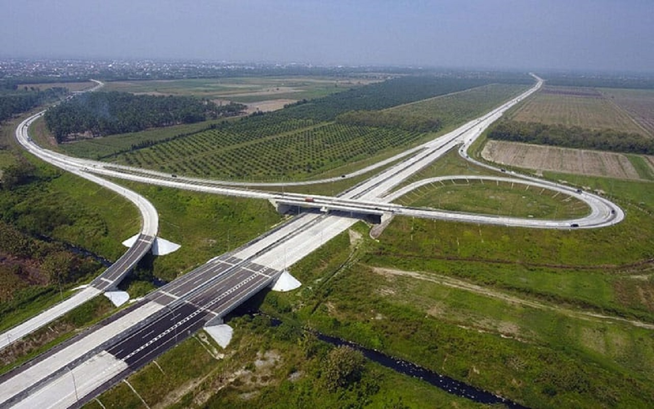 Jalan Tol Medan-Binjai dengan panjang 17,3 KM.