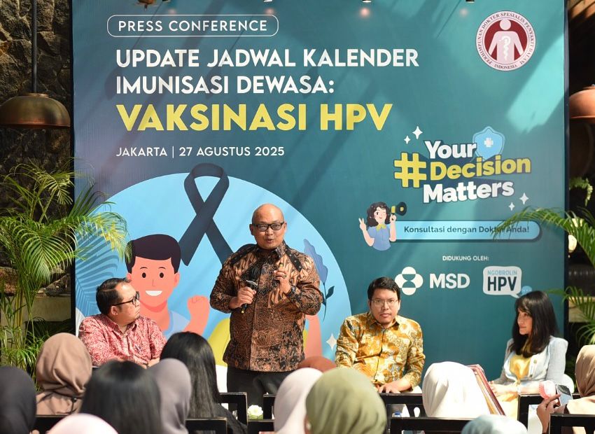 Satgas Imunisasi PP PAPDI saat menggelar konferensi pers tentang pentingnya vaksinasi HPV dan revaksinasi HPV demi perlindungan diri dan keluarga terhadap kanker leher rahim dan penyakit lain.