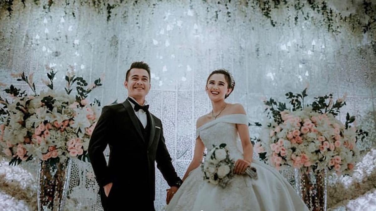 Eza Gionino dan Meiza Aulia Coritha saat menikah. (liputan6)