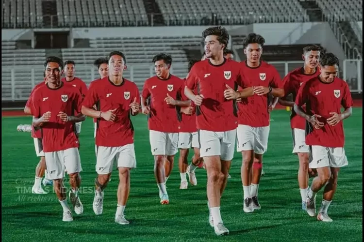 LATIHAN: Timnas U-23 saat latihan. (Dok: instagram)