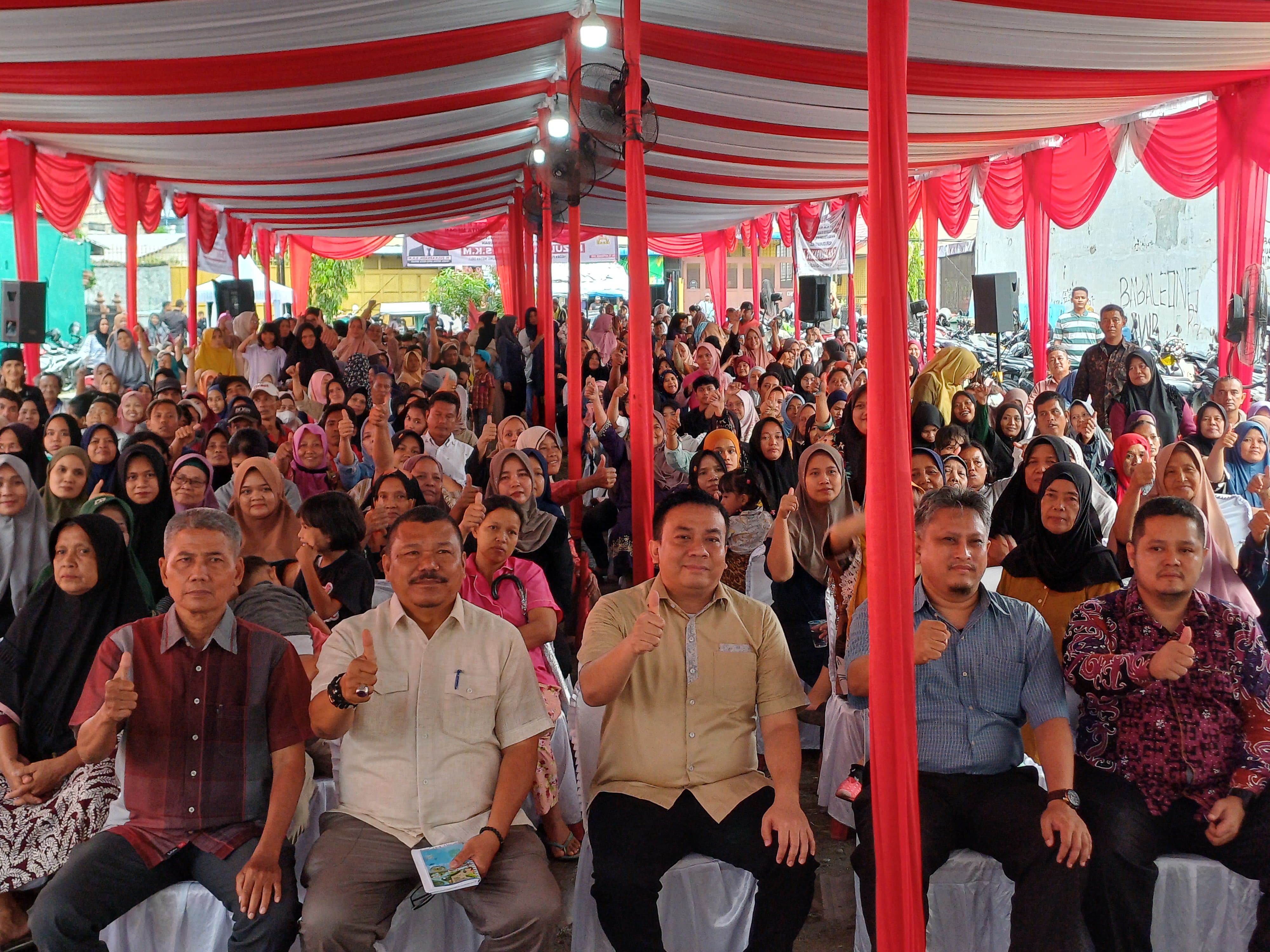 SOSPER: Wakil Ketua DPRD Kota Medan H. Zulkarnaen saat acara Sosper tentang  Pengelolaan Persampahan di Kelurahan Bantan, Kecamatan Medan Tembung, Sabtu (13/9/2025). (Dok: Markus Pasaribu/Sumut Pos)