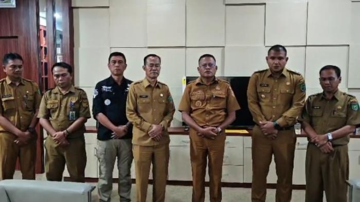 KLARIFIKASI: Wali Kota Prabumulih saat klarifikasi masalah pencopotan Kasek SMPN 1 Prabumulih. (Dok: instagram)