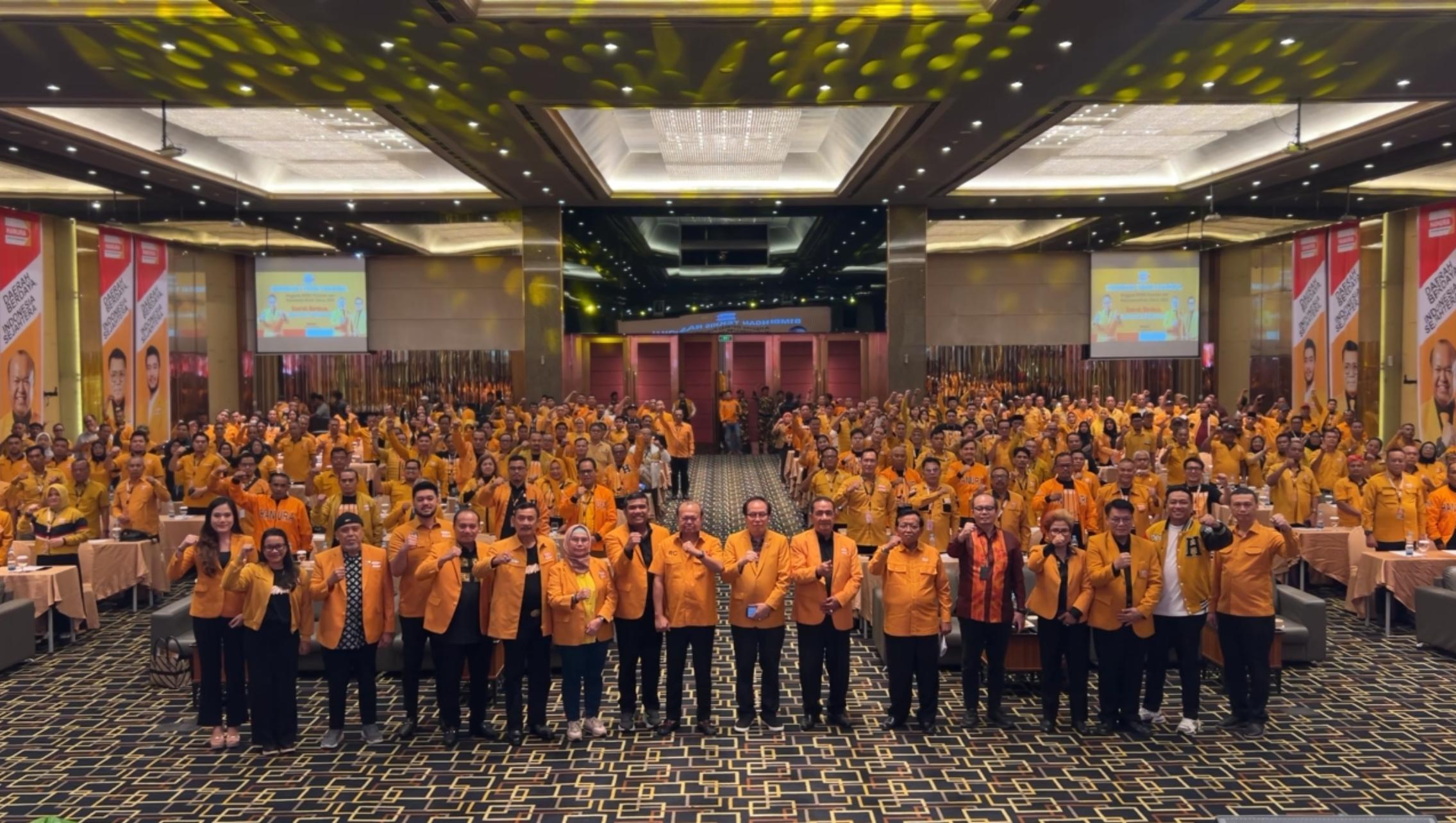 BIMTEK: Kader Partai Hanura saat mengikuti Bimtek di Medan selama 2 hari. (Dok: istimewa for Sumut Pos)