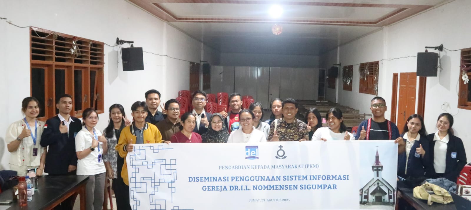IT DEL: Kolaborasi PKM IT Del inovasi digital yang mendukung pelayanan di Gereja HKBP DR IL Nommensen Sigumpar. (ISTIMEWA/SUMUT POS)