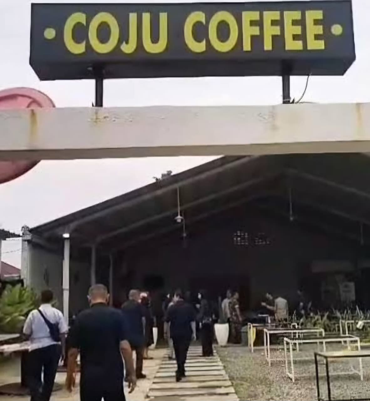 Suasana Coju Coffee di Jalan Bunga Cempaka, Kelurahan Padang Bulan Selayang III, Kecamatan Medan Selayang. (ISTIMEWA/SUMUT POS)