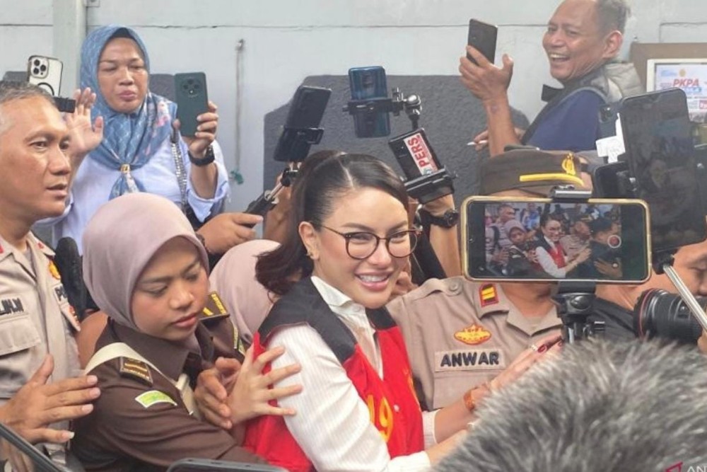 Nikita Mirzani saat akan jalani sidang. (Dok: istimewa)
