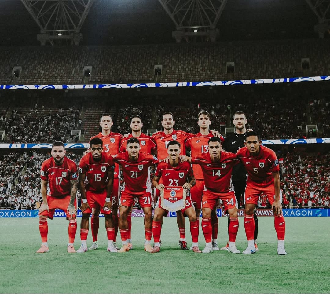 Para pemain Timnas Indonesia dalam kegiatan sesi foto. (instagram timnasindonesia)