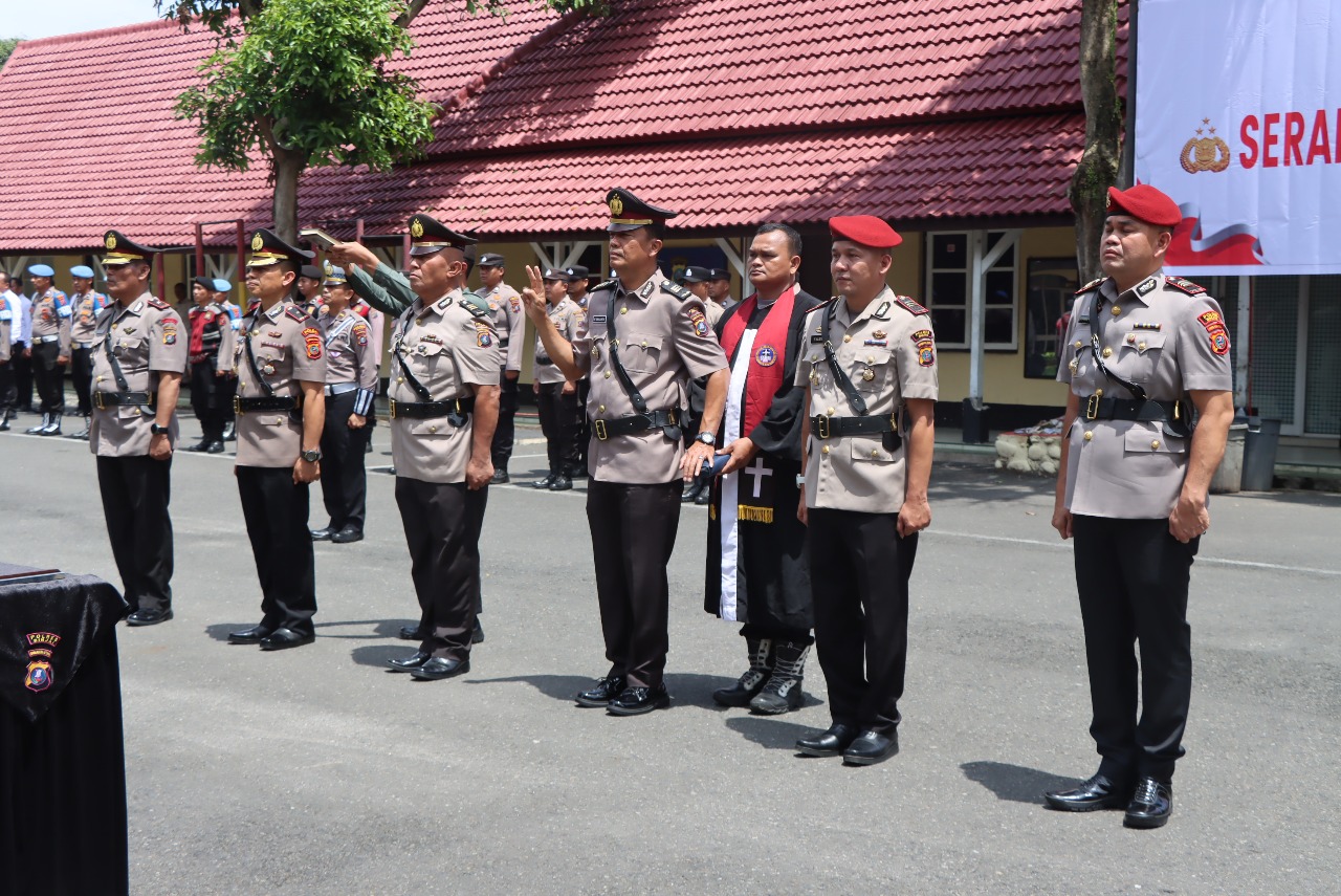 Tiga PJU Polres Binjai yang dilakukan serah terima jabatan. (Istimewa/Sumut Pos)