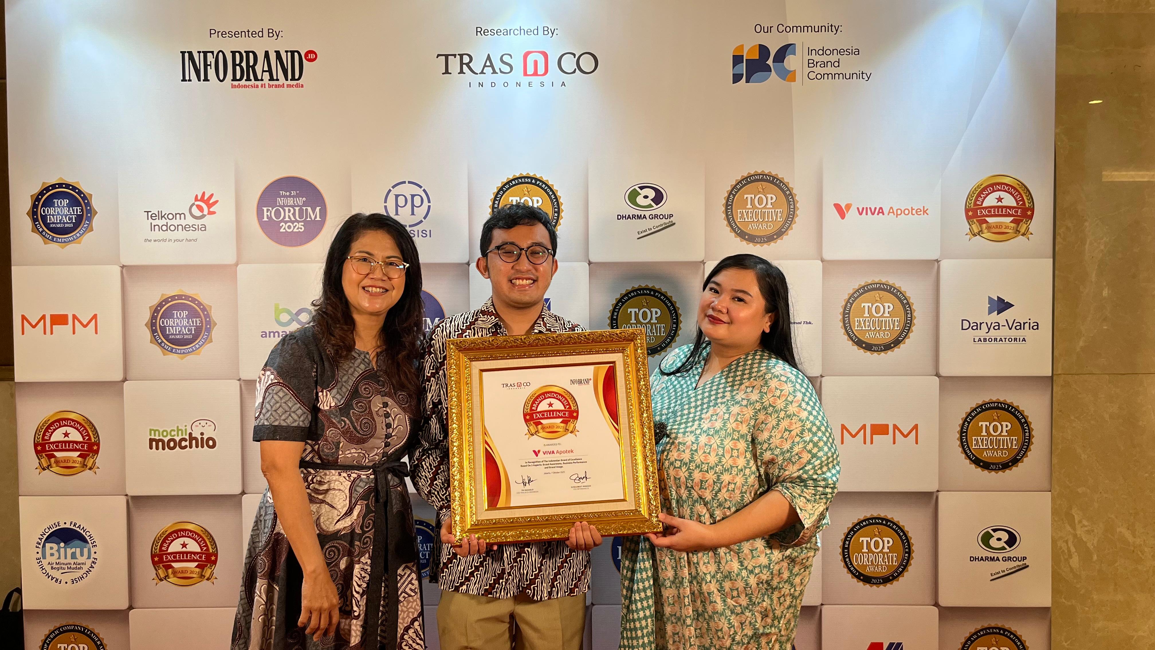 VIVA Apotek berhasil meraih penghargaan di ajang Brand Indonesia Excellence Award 2025 yang diselenggarakan oleh INFOBRAND.ID. (Foto : VIVA Apotek)