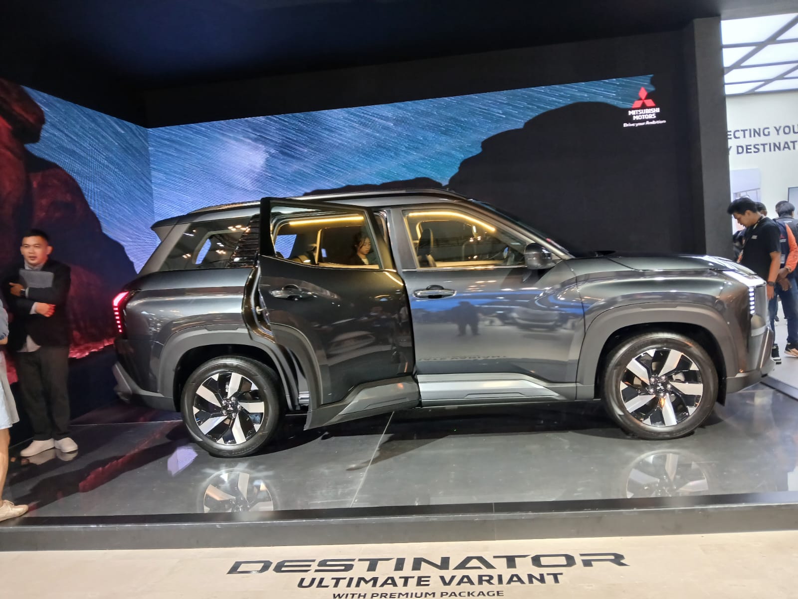 All New Mitsubishi Destinator Premium Family SUV. (ISTIMEWA/SUMUT POS)