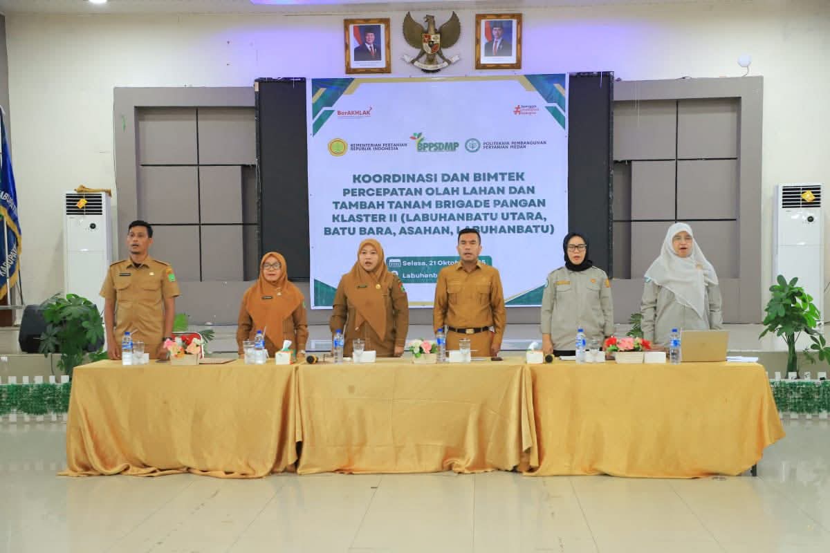 Wakil Bupati Labuhanbatu Utara, Dr. H. Samsul Tanjung, ST., MH., membuka kegiatan Koordinasi dan Bimbingan Teknis (Bimtek) Percepatan Olah dan Tanam Tahun 2025.