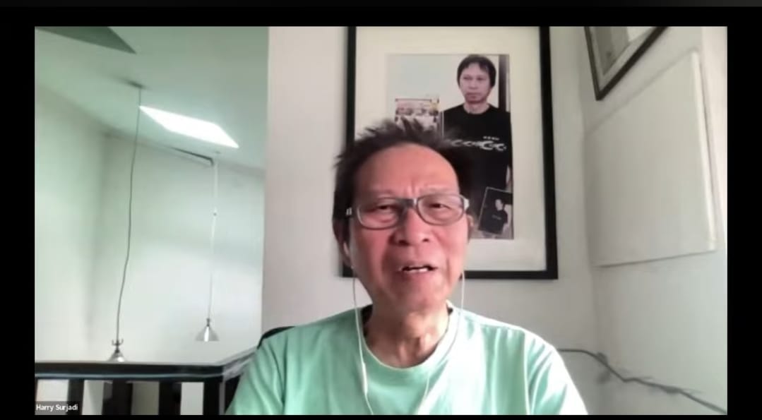 Jurnalis lingkungan senior dari Indonesia Harry Surjadi, memberi pemaparan pada sesi kedelapan dari Voices of Tomorrow: Where Young Journalists Meet Editorial Wisdom pada Sabtu (18/10/2025) lalu.
