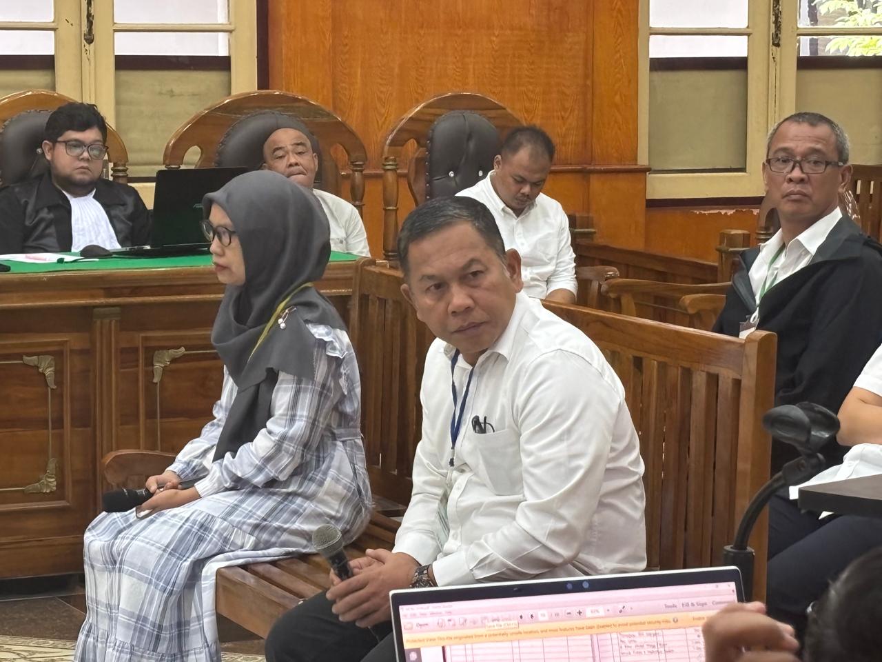 Sejumlah saksi dihadirkan dalam sidang lanjutan suap proyek jalan Sumut di Pengadilan Tipikor Medan, Rabu (22/10). (AGUSMAN/SUMUT POS)