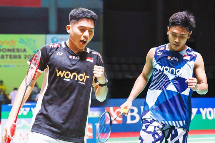 Dua tunggal putra Indonesia M Zaki Ubaidillah dan Prahdiska Bagas Shujiwo akan saling mengalahkan pada semifinalwondr by BNI Indonesia Masters 2025di GOR PBSI Sumut, Sabtu (25/10/2025) besok.
