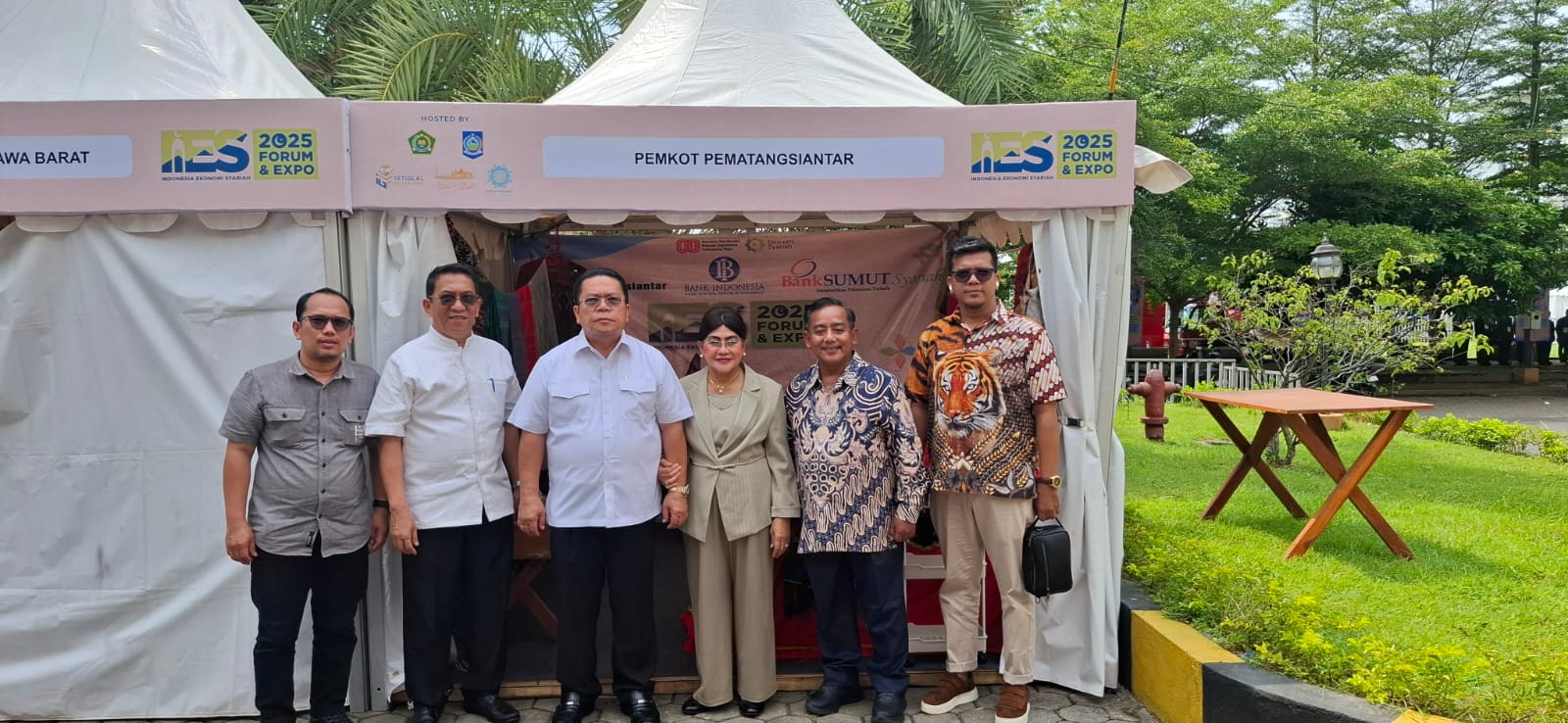 Walikota Siantar Wesly Silalahi saat di Stand Pemko Siantar pada acara IES Di NTB. (ISTIMEWA/SUMUT POS)