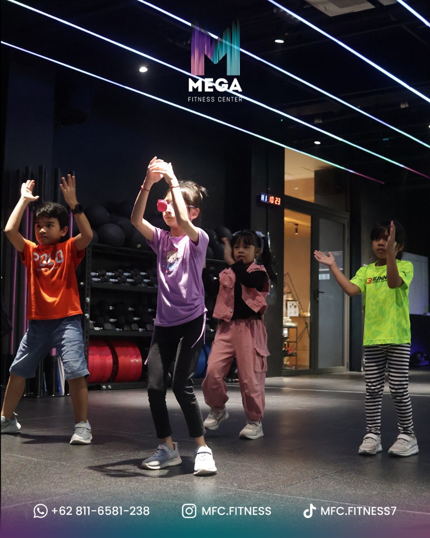 SUPER KIDS: Member anak- anak saat berlatih Modern Dance di Mega Fitness Center. (Dok: Mega Fitness Center)